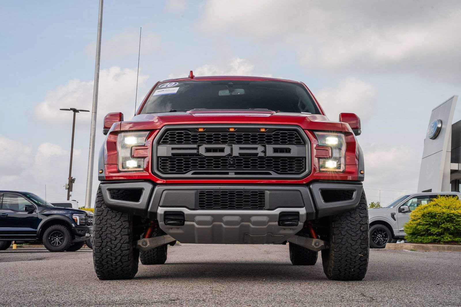 Certified 2020 Ford F150 Raptor w/ Equipment Group 802A Luxury AWD/4WD image 3