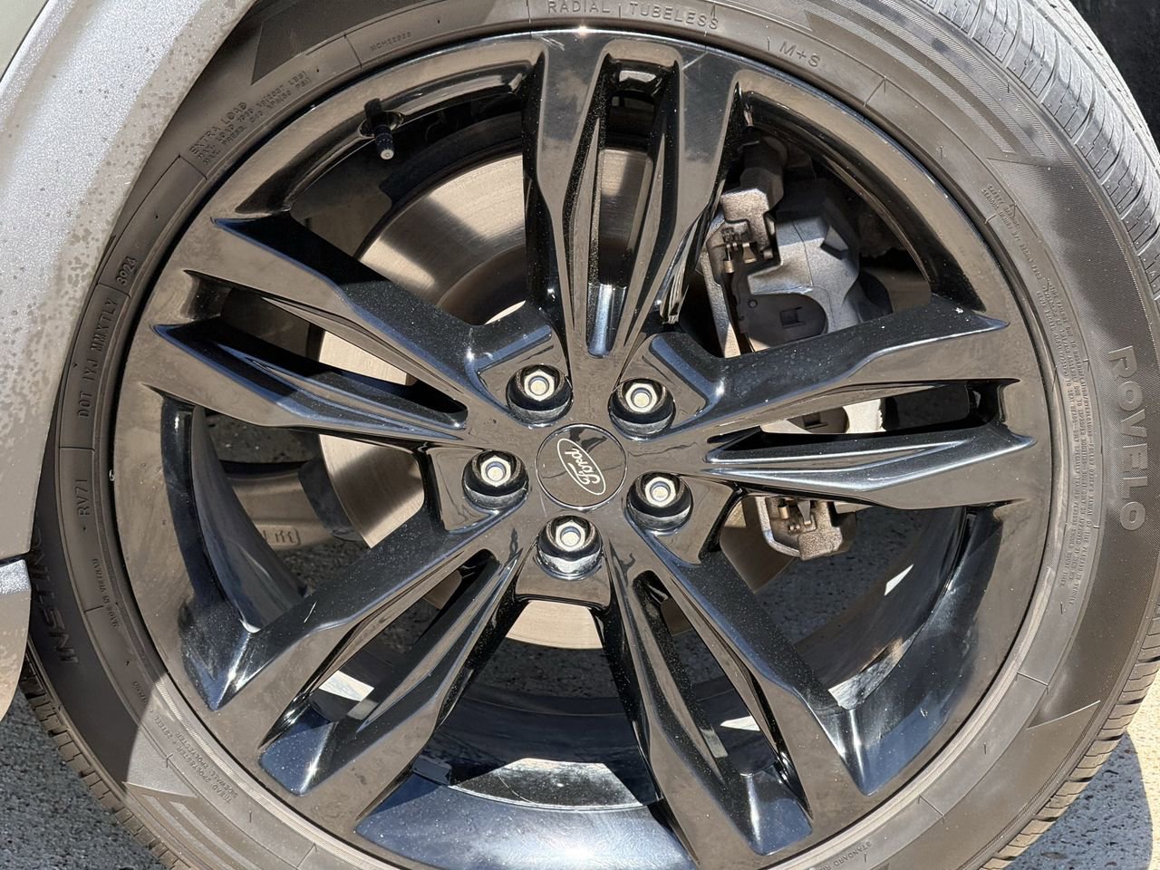 Certified 2022 Ford Explorer Limited w/ Equipment Group 301A image 9