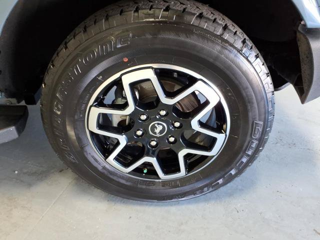 Certified 2024 Ford Bronco Outer Banks AWD/4WD image 9