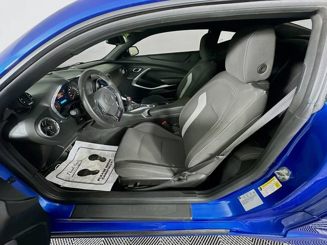 Used 2018 Chevrolet Camaro SS RWD image 25