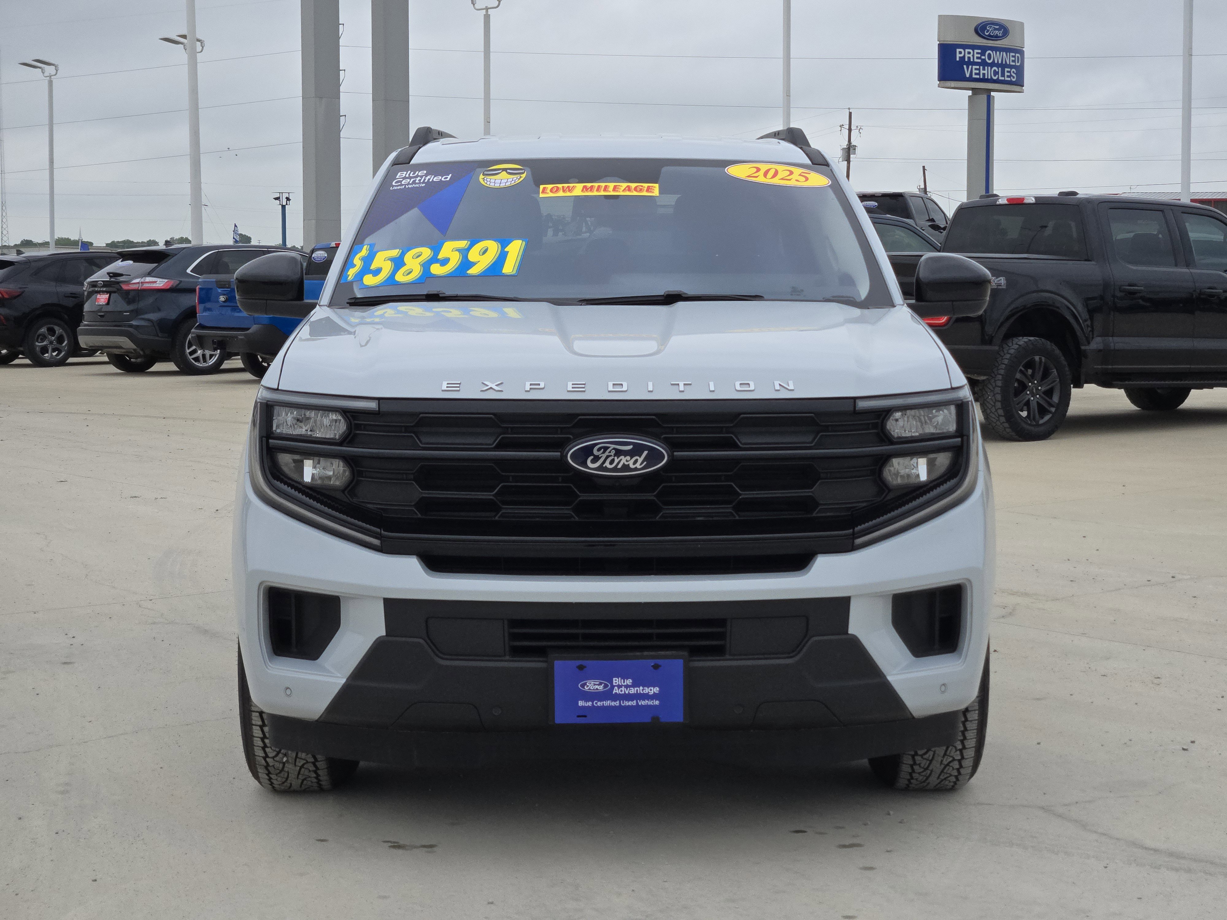 Certified 2025 Ford Expedition Max Active RWD image 2