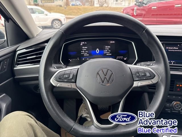 Used 2024 Volkswagen Jetta SE image 20