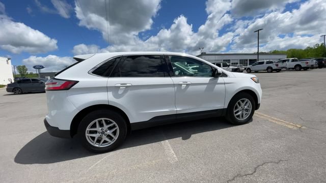 Certified 2022 Ford Edge SEL w/ Convenience Package AWD/4WD image 10