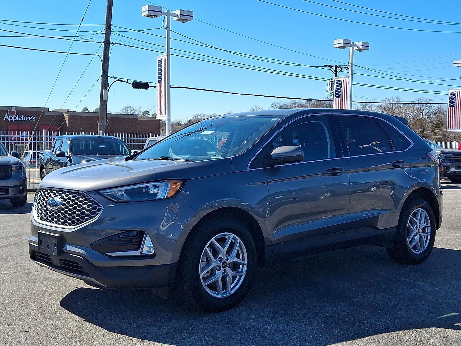 Certified 2023 Ford Edge SEL w/ Convenience Package image 3