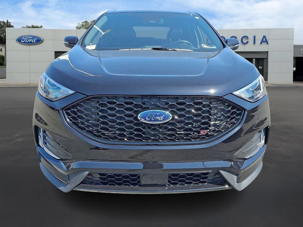 Certified 2023 Ford Edge ST w/ Cargo Accessory Package image 7