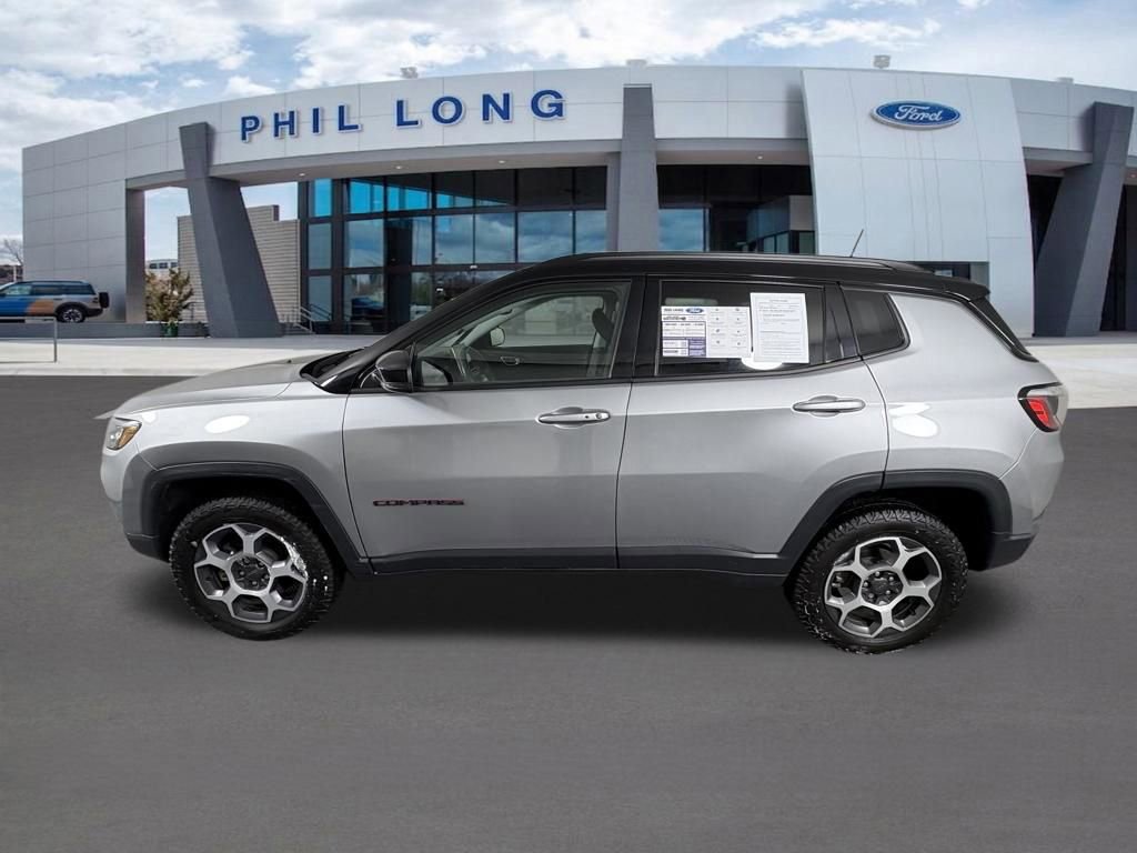 Used 2022 Jeep Compass Trailhawk w/ Sun and Sound Group AWD/4WD image 4
