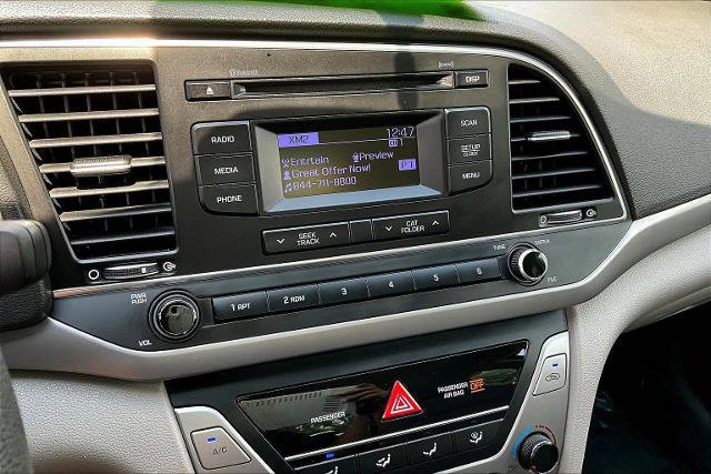 Used 2017 Hyundai Elantra SE image 10