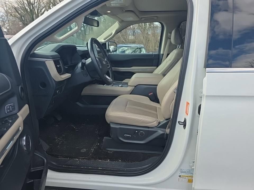 Certified 2022 Ford Expedition Max Limited AWD/4WD image 6