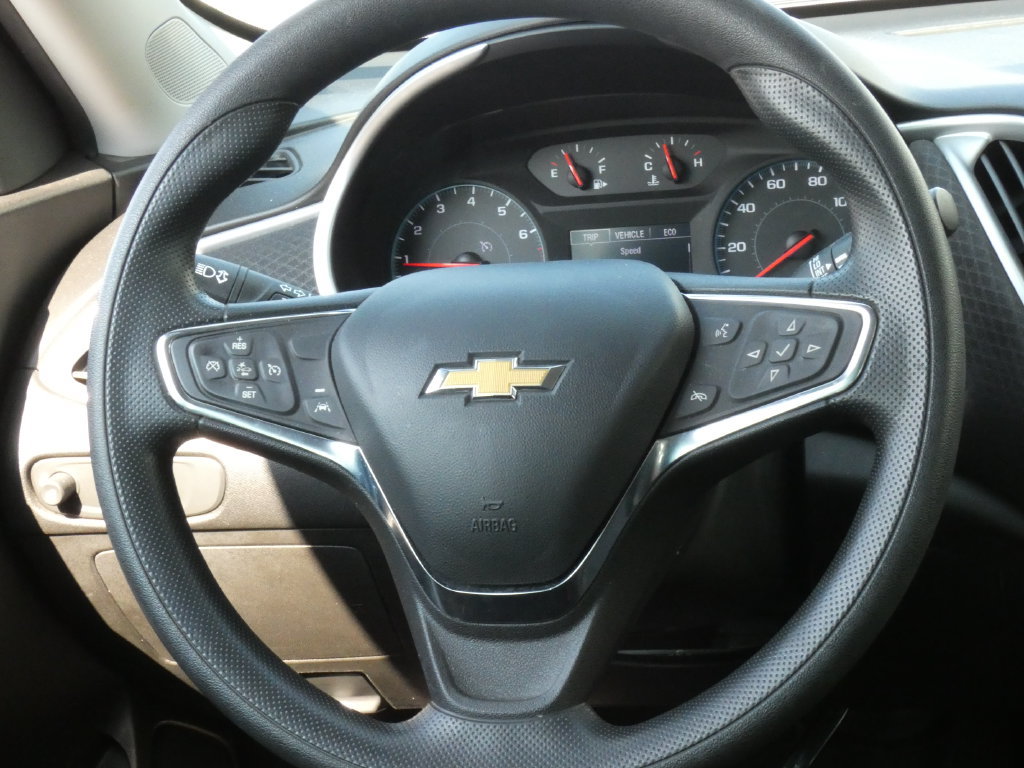 Used 2024 Chevrolet Malibu LT FWD image 11