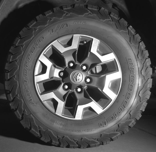 Used 2020 Toyota Tacoma TRD Off-Road w/ Technology Package AWD/4WD image 9