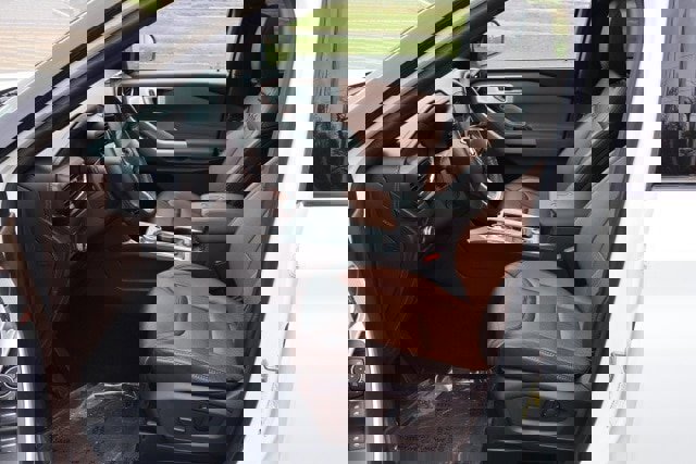 Certified 2022 Ford Explorer King Ranch w/ Technology Package image 19