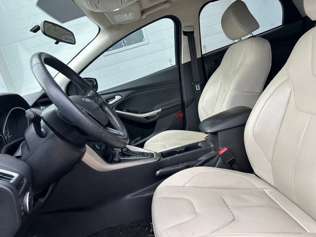 Certified 2018 Ford Focus Titanium FWD image 8