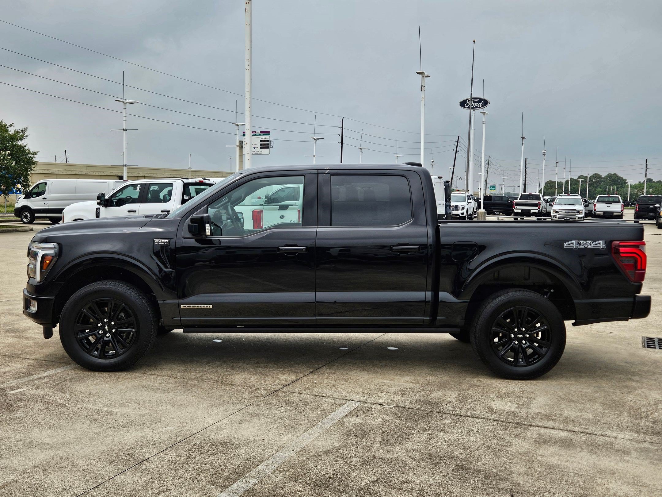 Certified 2025 Ford F150 Platinum w/ Equipment Group 702A High AWD/4WD image 9