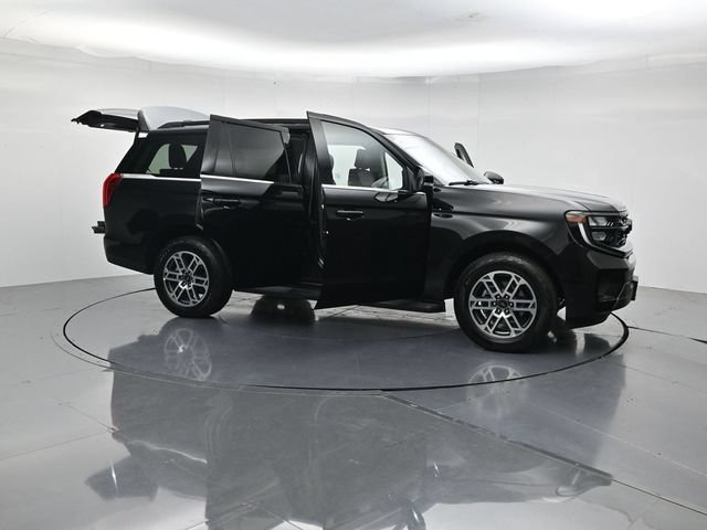Certified 2025 Ford Expedition Active AWD/4WD image 54