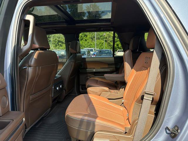 Certified 2023 Ford Expedition King Ranch AWD/4WD image 7