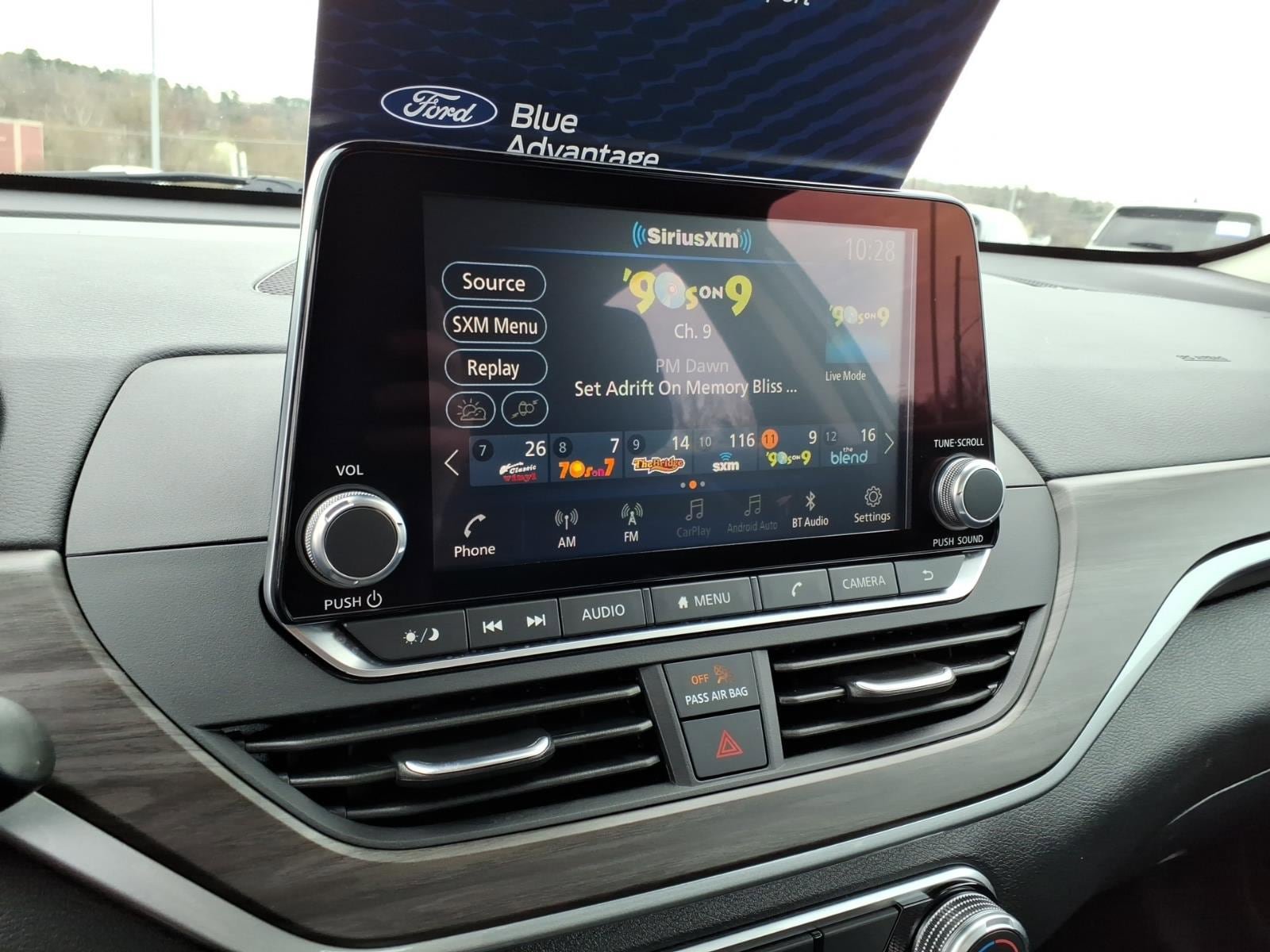 Used 2025 Nissan Altima 2.5 SV FWD image 18