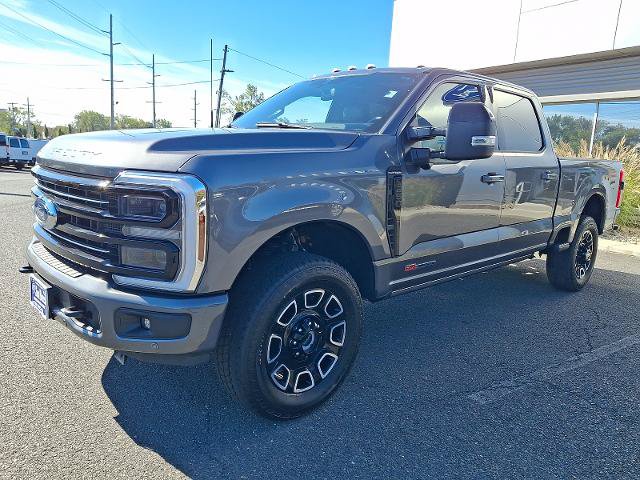 Certified 2025 Ford F250 Platinum AWD/4WD image 3