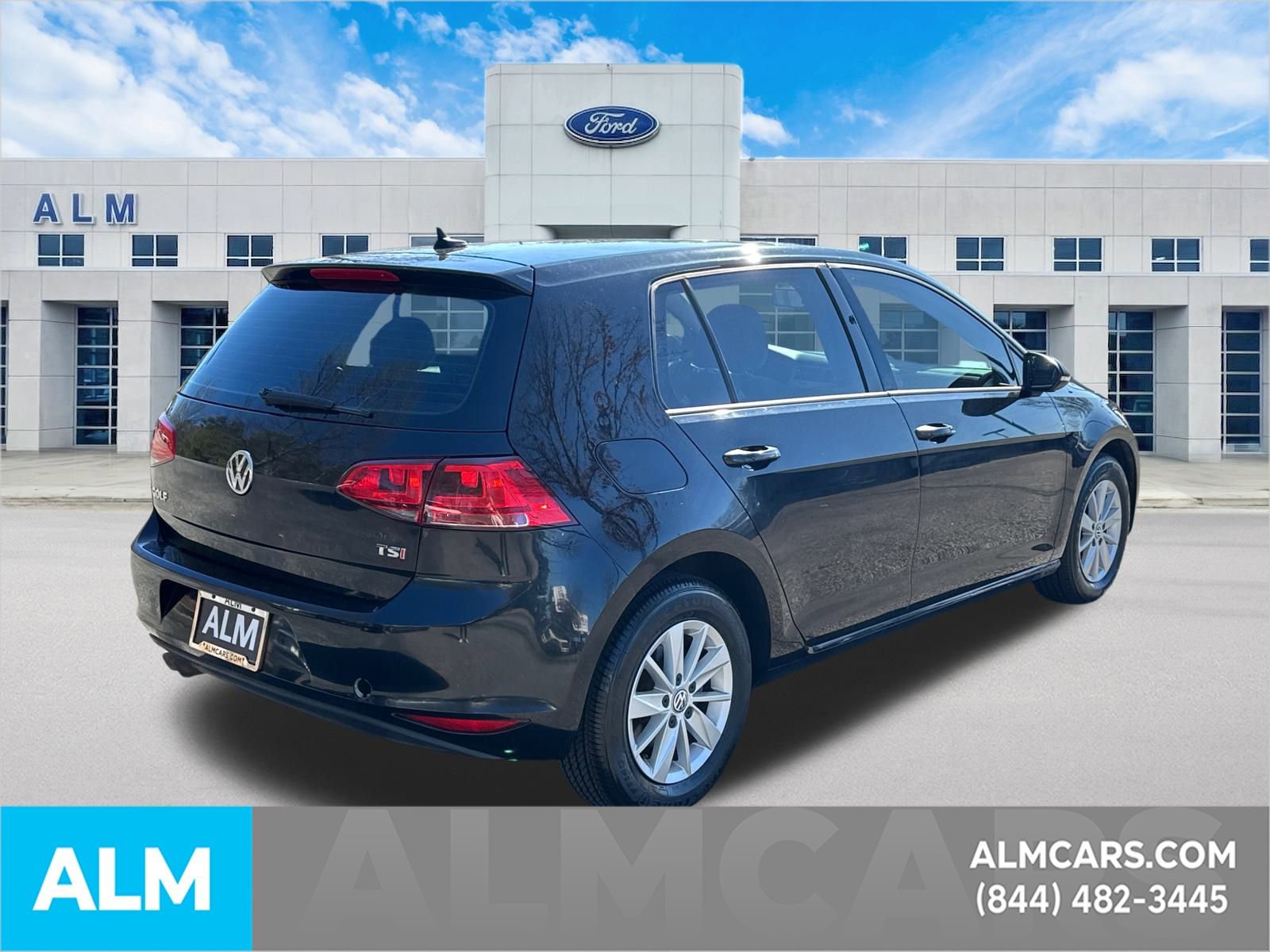 Used 2017 Volkswagen Golf SE image 6