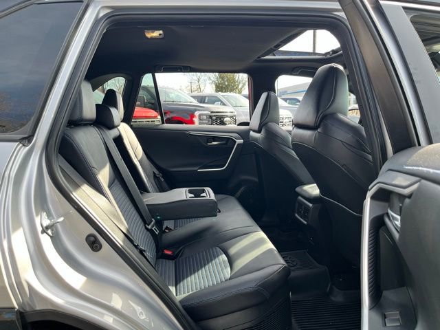 Used 2021 Toyota RAV4 XSE AWD/4WD image 20