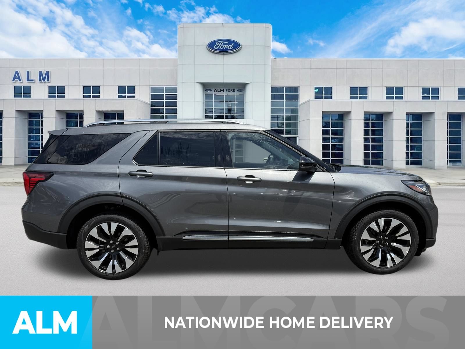 Certified 2026 Ford Explorer Platinum w/ LUX Leather Package AWD/4WD image 4