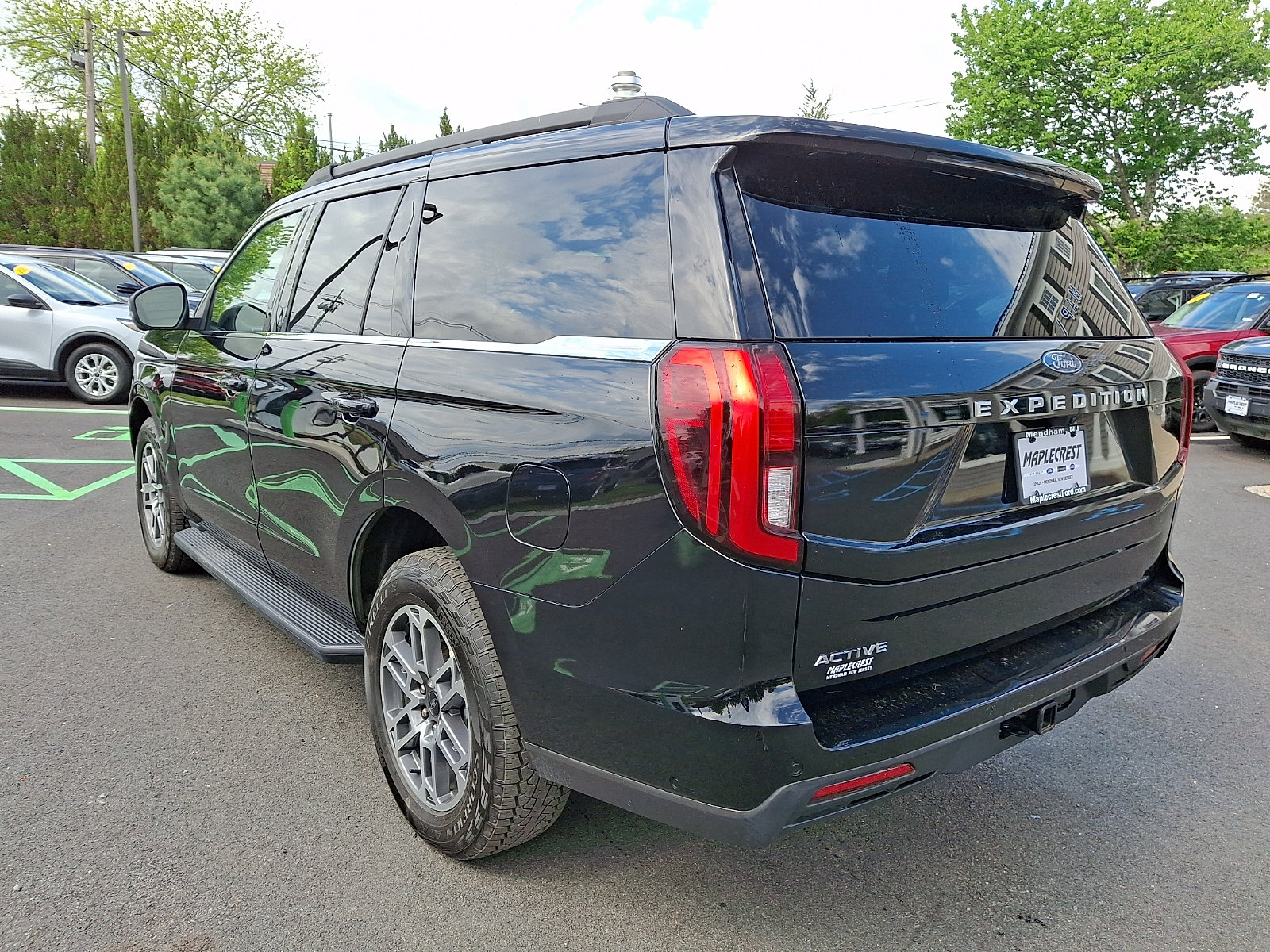 Certified 2025 Ford Expedition Active AWD/4WD image 7