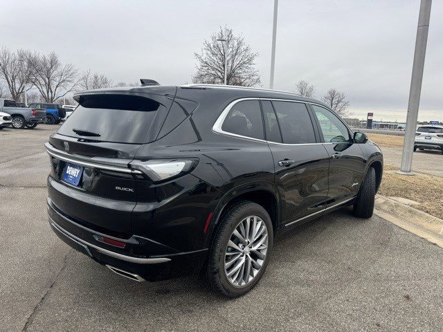 Used 2025 Buick Enclave Avenir w/ Trailering Package, 5000 lbs. image 5