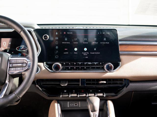 Used 2023 GMC Canyon Denali image 24