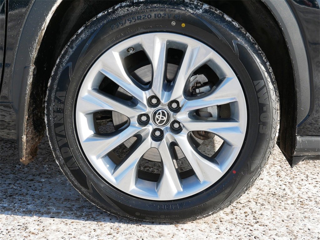 Used 2022 Toyota Highlander Limited image 7