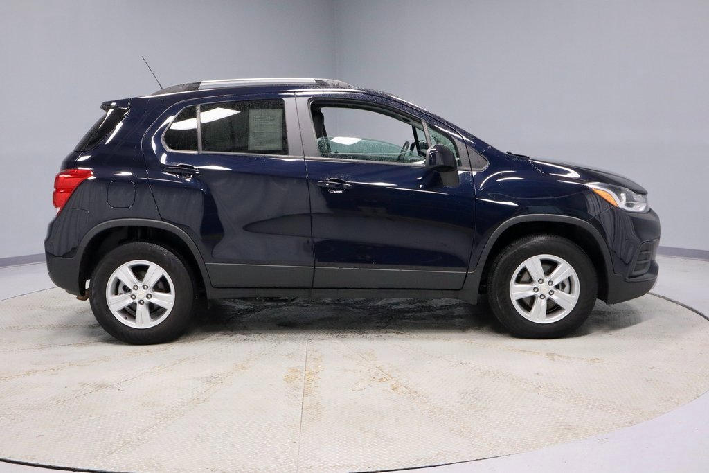 Used 2022 Chevrolet Trax LT w/ Premium Seat Package image 6
