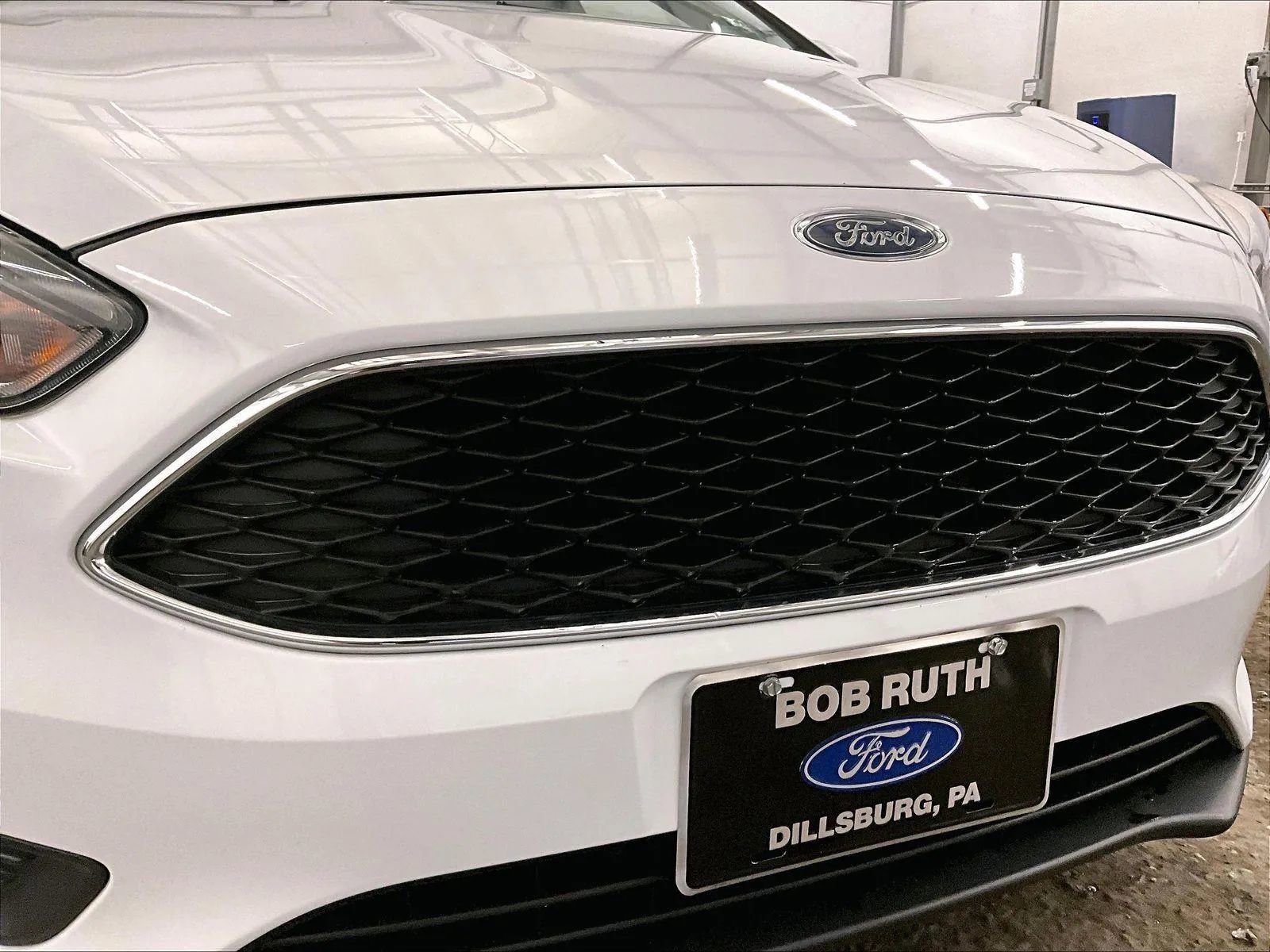 Certified 2018 Ford Focus SEL FWD image 29