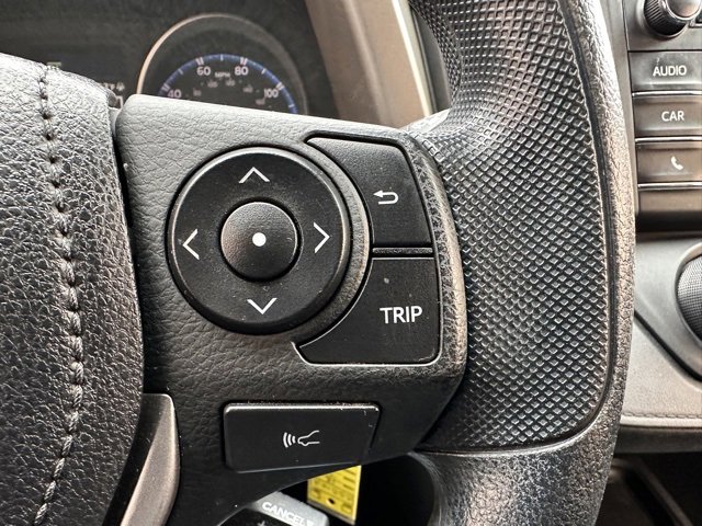 Used 2018 Toyota RAV4 LE image 19