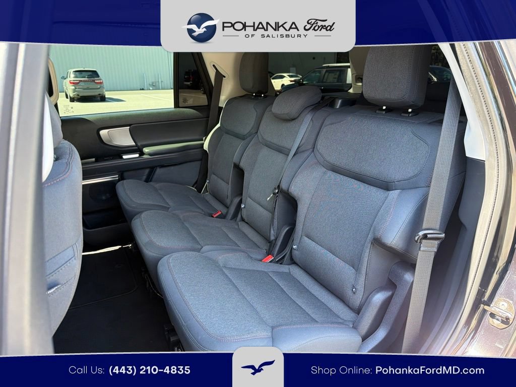 Certified 2025 Ford Expedition Active AWD/4WD image 18
