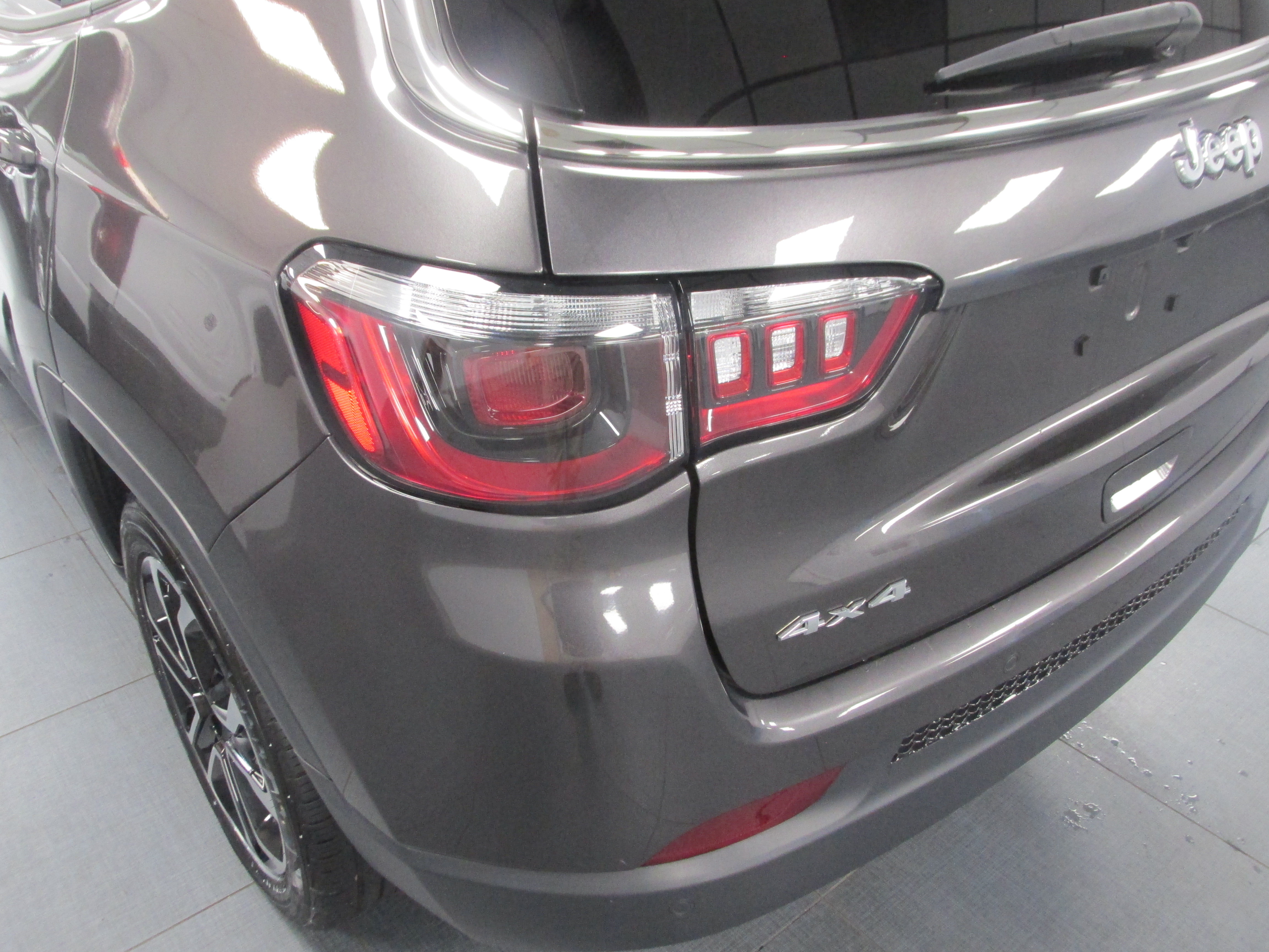 Used 2024 Jeep Compass Limited AWD/4WD image 12