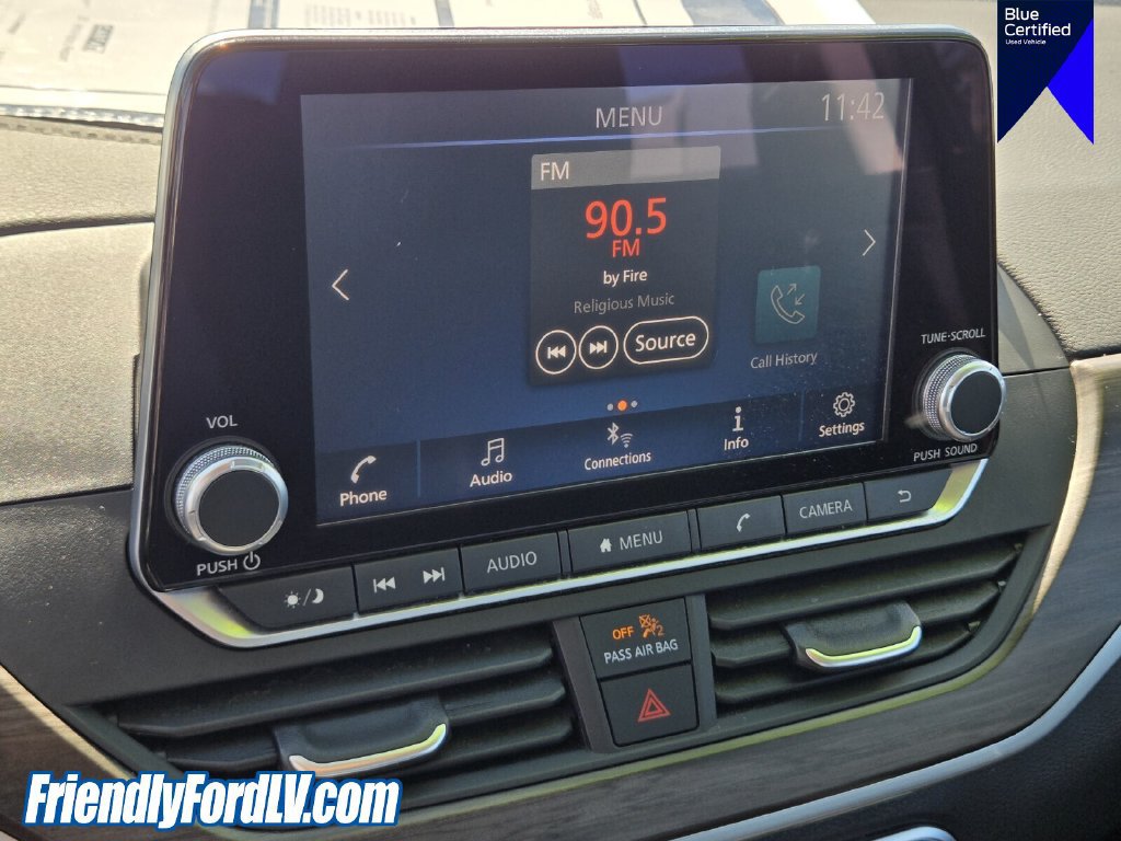 Used 2025 Nissan Altima 2.5 SV FWD image 23