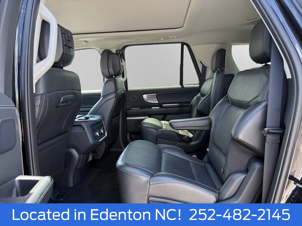 Certified 2026 Ford Expedition Max Platinum w/ Driver's Package AWD/4WD image 14