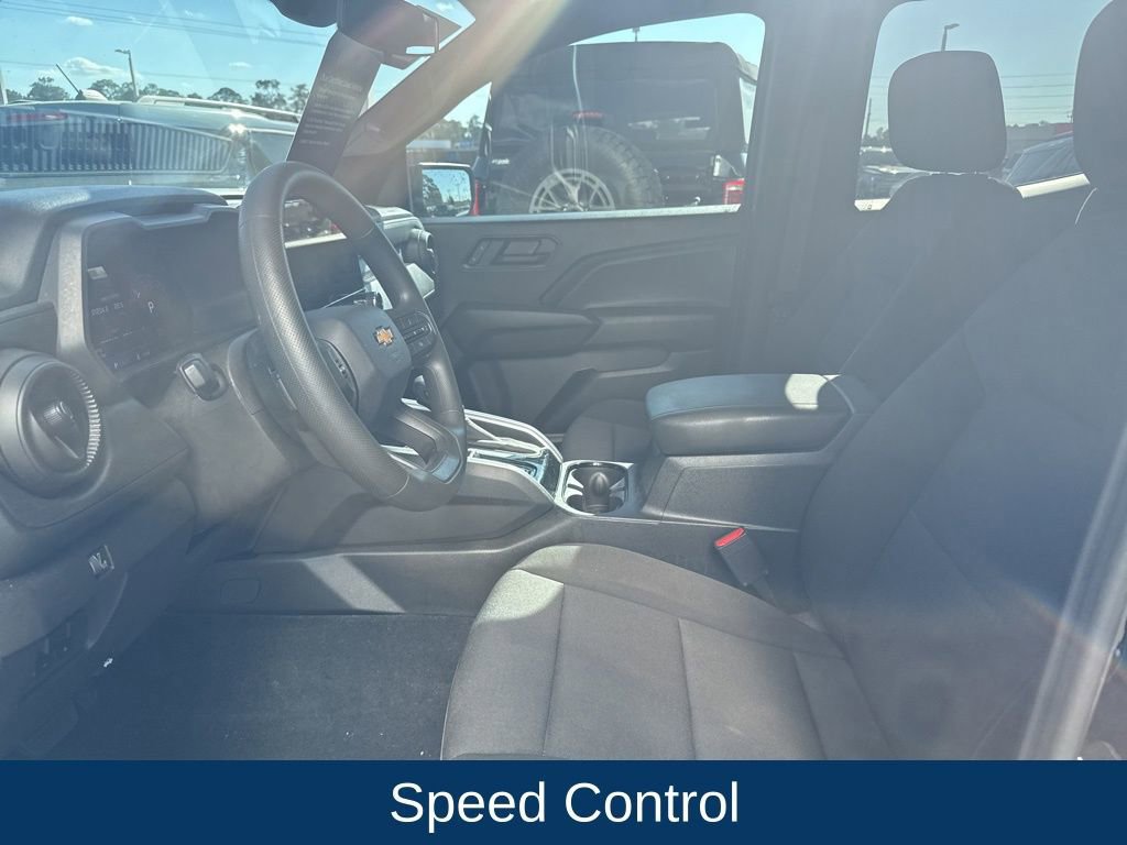 Used 2025 Chevrolet Colorado W/T w/ Advanced Trailering Package image 12