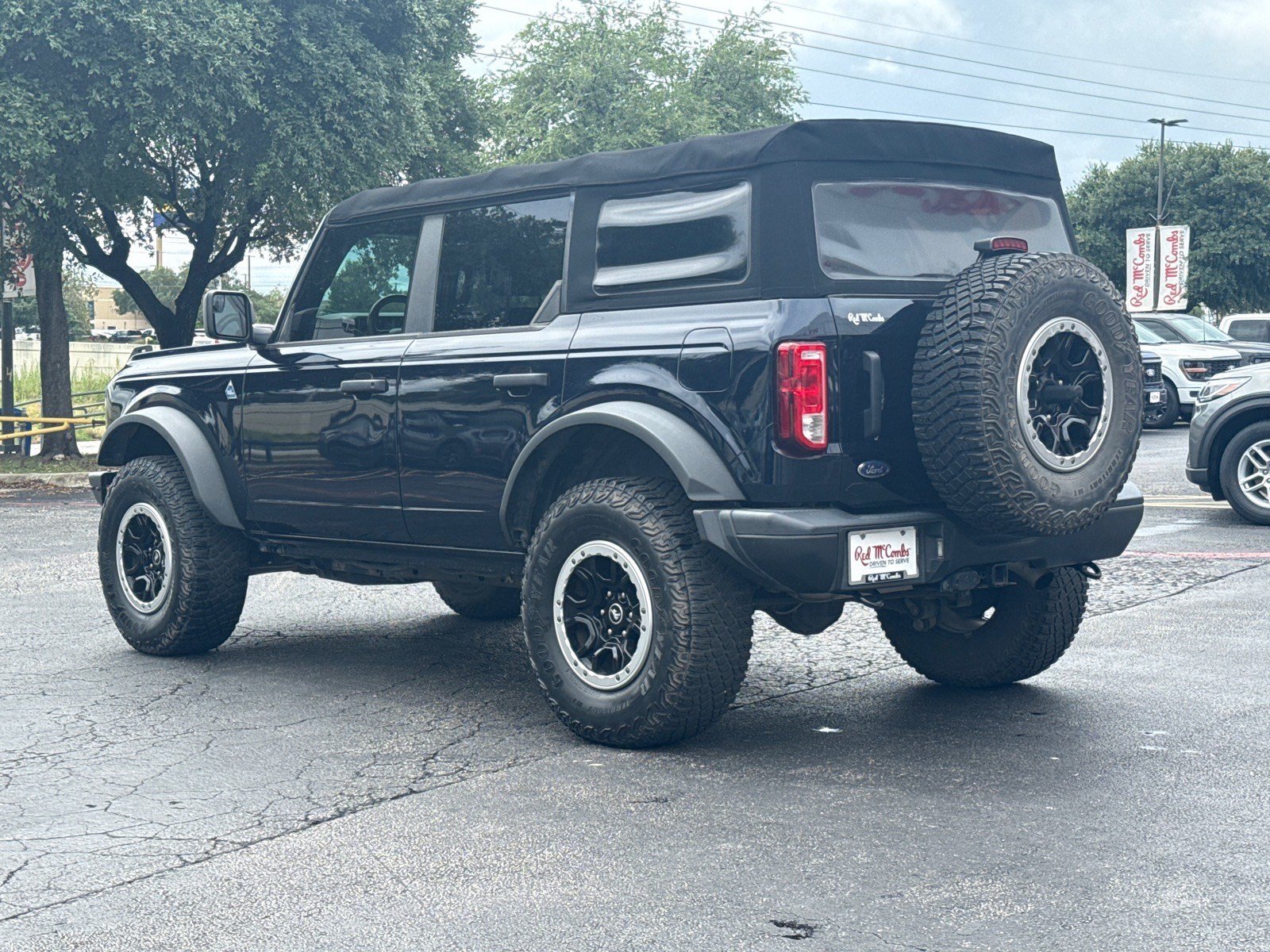 Certified 2021 Ford Bronco Black Diamond w/ Sasquatch Package AWD/4WD image 8