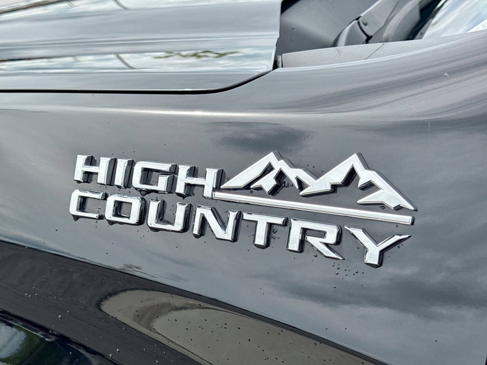 Used 2022 Chevrolet Silverado 1500 High Country w/ Technology Package AWD/4WD image 43