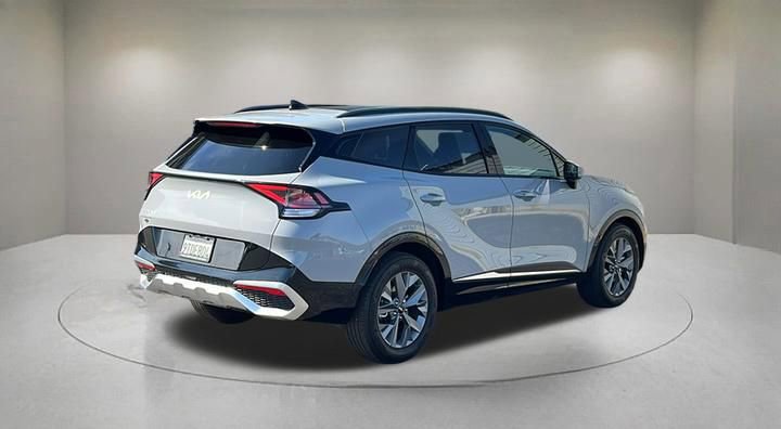 Used 2025 Kia Sportage SX image 2