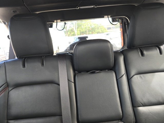 Used 2023 Jeep Wrangler Unlimited Rubicon w/ LED Lighting Group AWD/4WD image 18