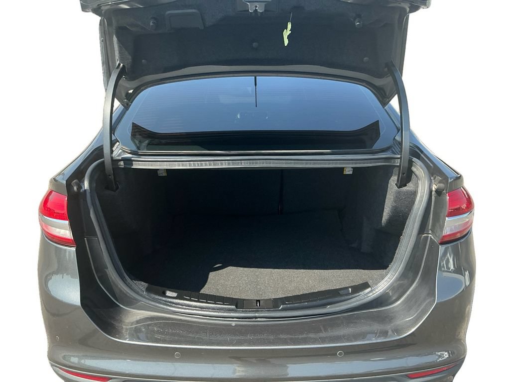 Certified 2017 Ford Fusion SE w/ Fusion SE Technology Package FWD image 24