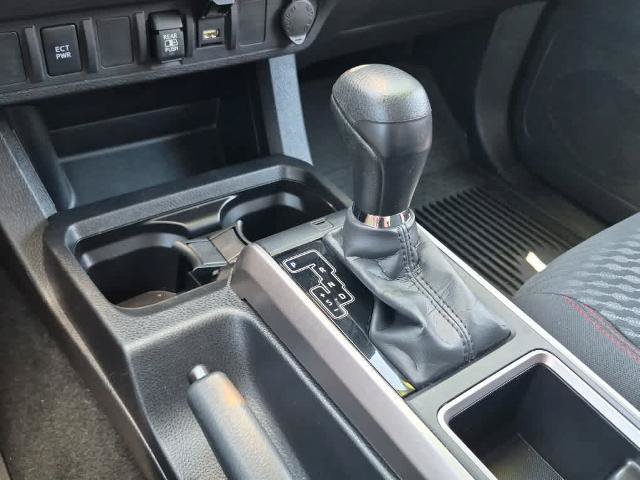 Used 2023 Toyota Tacoma SR5 AWD/4WD image 15