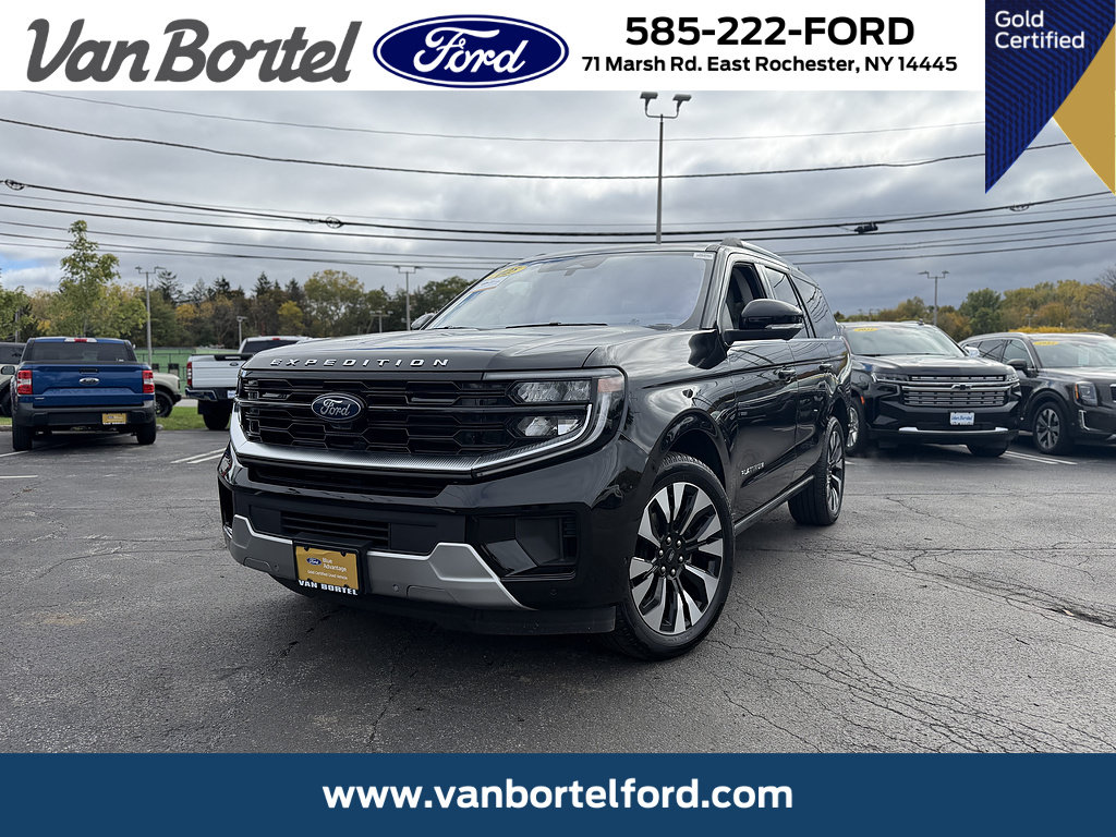 Certified 2025 Ford Expedition Platinum w/ Driver's Package AWD/4WD image 1