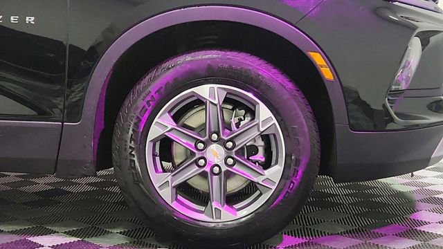 Used 2025 Chevrolet Blazer LT image 23