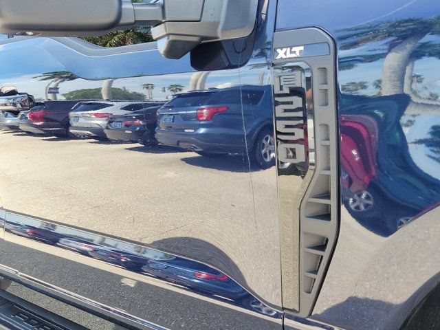 Certified 2023 Ford F250 XLT w/ Black Appearance Package AWD/4WD image 11
