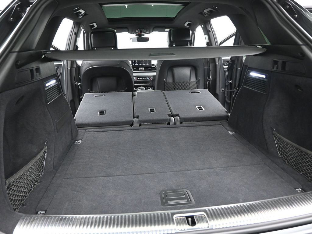 Used 2021 Audi SQ5 Premium w/ Convenience Package image 46