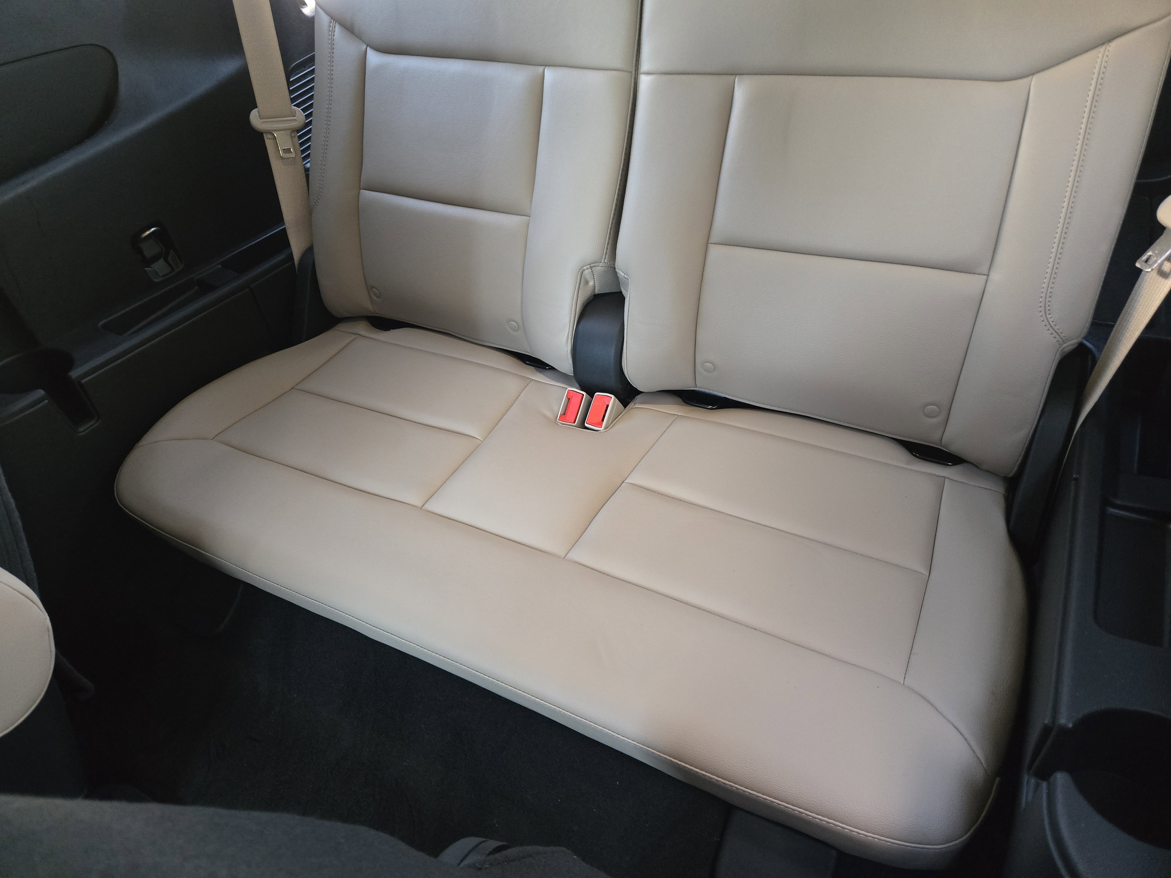 Certified 2022 Ford Explorer Limited w/ Equipment Group 301A image 22