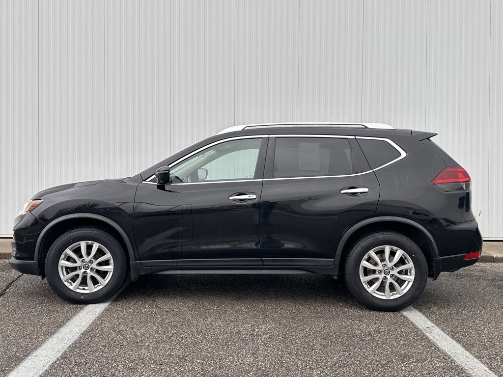 Used 2018 Nissan Rogue SV w/ Premium Package image 5