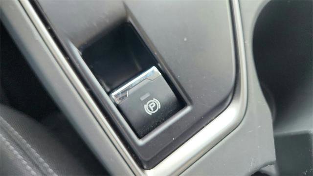 Used 2024 Subaru Crosstrek 2.0i Premium image 15