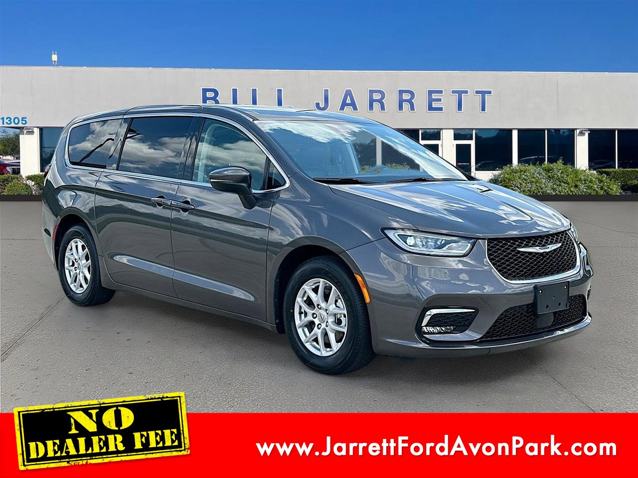Used 2023 Chrysler Pacifica Touring-L
